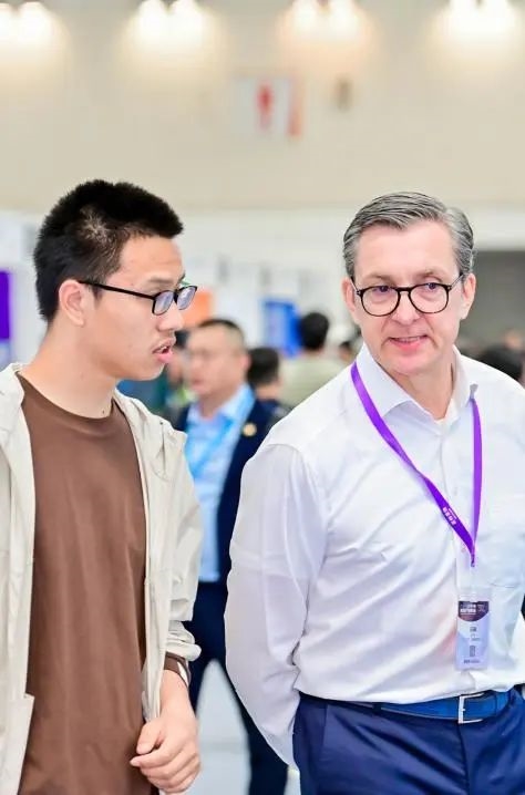 2025鋁產(chǎn)業(yè)博覽會盛大開幕！首日盛況全紀(jì)錄（附明日必看指南）