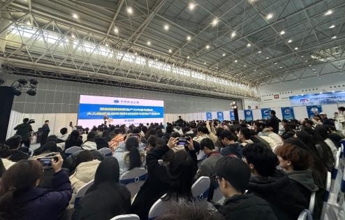 聚勢(shì)世界灣區(qū)，共繪綠色發(fā)展新藍(lán)圖！2025鴻威&#183;世界環(huán)保產(chǎn)業(yè)博覽會(huì)8月8日重磅開(kāi)啟